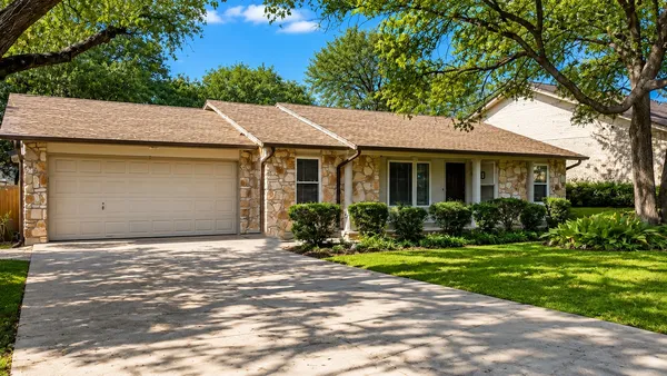 $2,600 | 12014 Wycliff Lane, Austin, TX 78727
