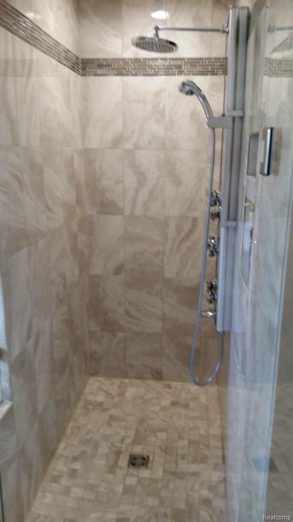 1588 Bowers Road Lapeer, MI 48446 - Photo 23 of 51 20150506_114703.jpg