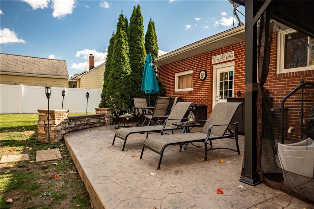 2765 Morefield Road Hermitage, PA 16148 - Photo 27 of 29 Gallery Image 27
