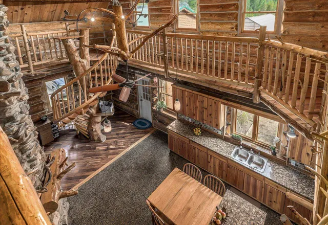 $1,000,000 | 4105 E Springdale Hunters Road, Springdale, WA 99173