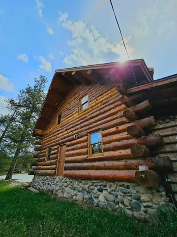 $1,000,000 | 4105 E Springdale Hunters Road, Springdale, WA 99173