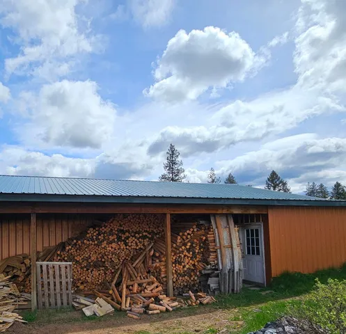 $1,000,000 | 4105 E Springdale Hunters Road, Springdale, WA 99173