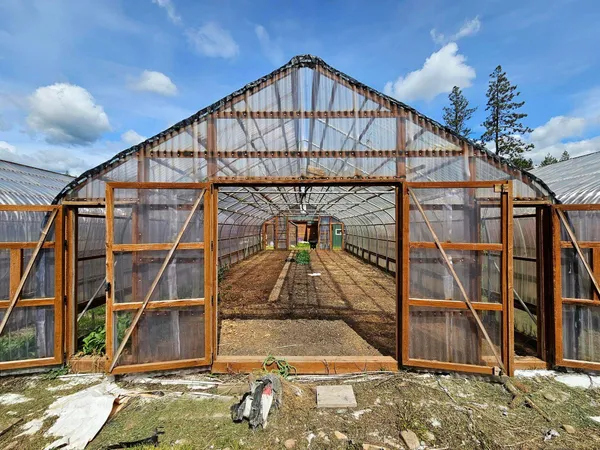 $1,000,000 | 4105 E Springdale Hunters Road, Springdale, WA 99173