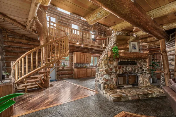 $1,000,000 | 4105 E Springdale Hunters Road, Springdale, WA 99173