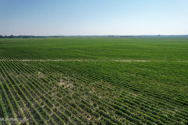 $1,000,000 | Farrell Road, Clarksdale, MS 38614