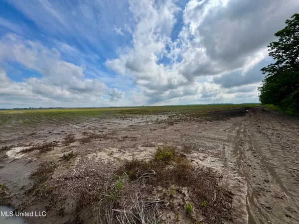 $1,000,000 | Farrell Road, Clarksdale, MS 38614