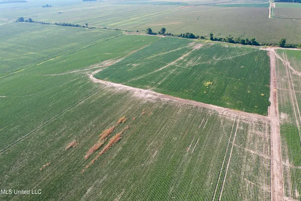 $1,000,000 | Farrell Road, Clarksdale, MS 38614