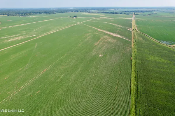 $1,000,000 | Farrell Road, Clarksdale, MS 38614