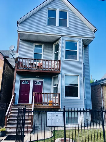 $2,490 | 3434 West Drummond Place, Unit 3, Chicago, IL 60647