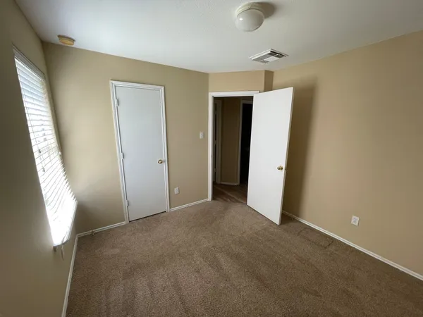 $1,800 | 8714 Sunset Pond Drive, Tomball, TX 77375