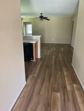 $1,800 | 8714 Sunset Pond Drive, Tomball, TX 77375