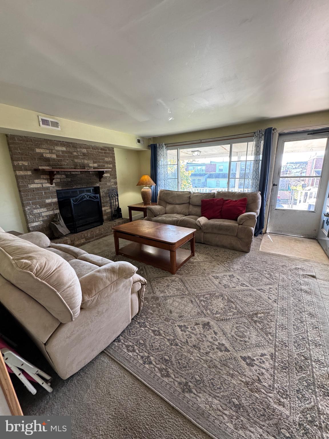 7946 Wynbrook Road Baltimore, MD 21224 - Photo 7 of 21