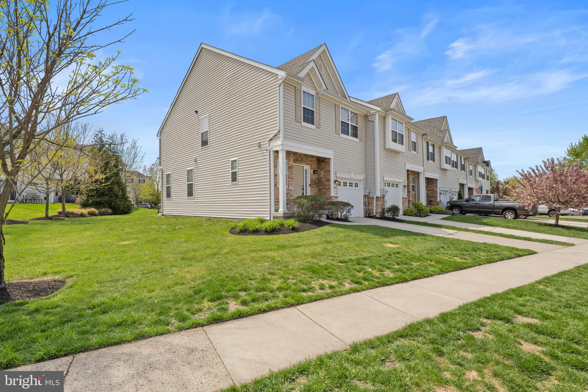 116 Oak Ridge Drive Mount Royal, NJ 08061 - Photo 2 of 37