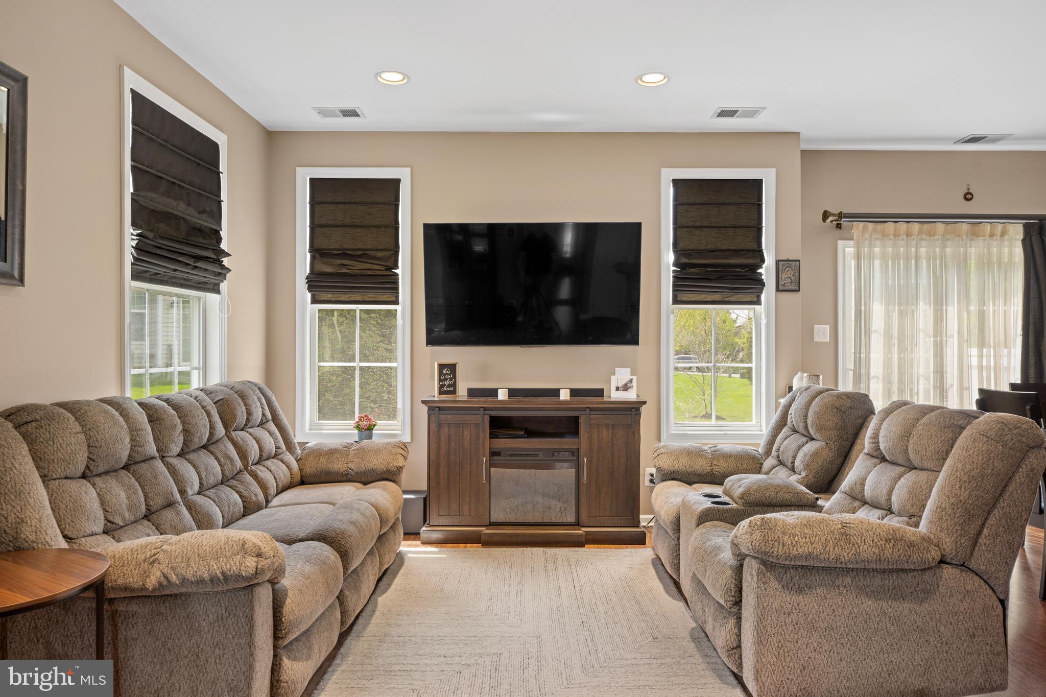 116 Oak Ridge Drive Mount Royal, NJ 08061 - Photo 8 of 37