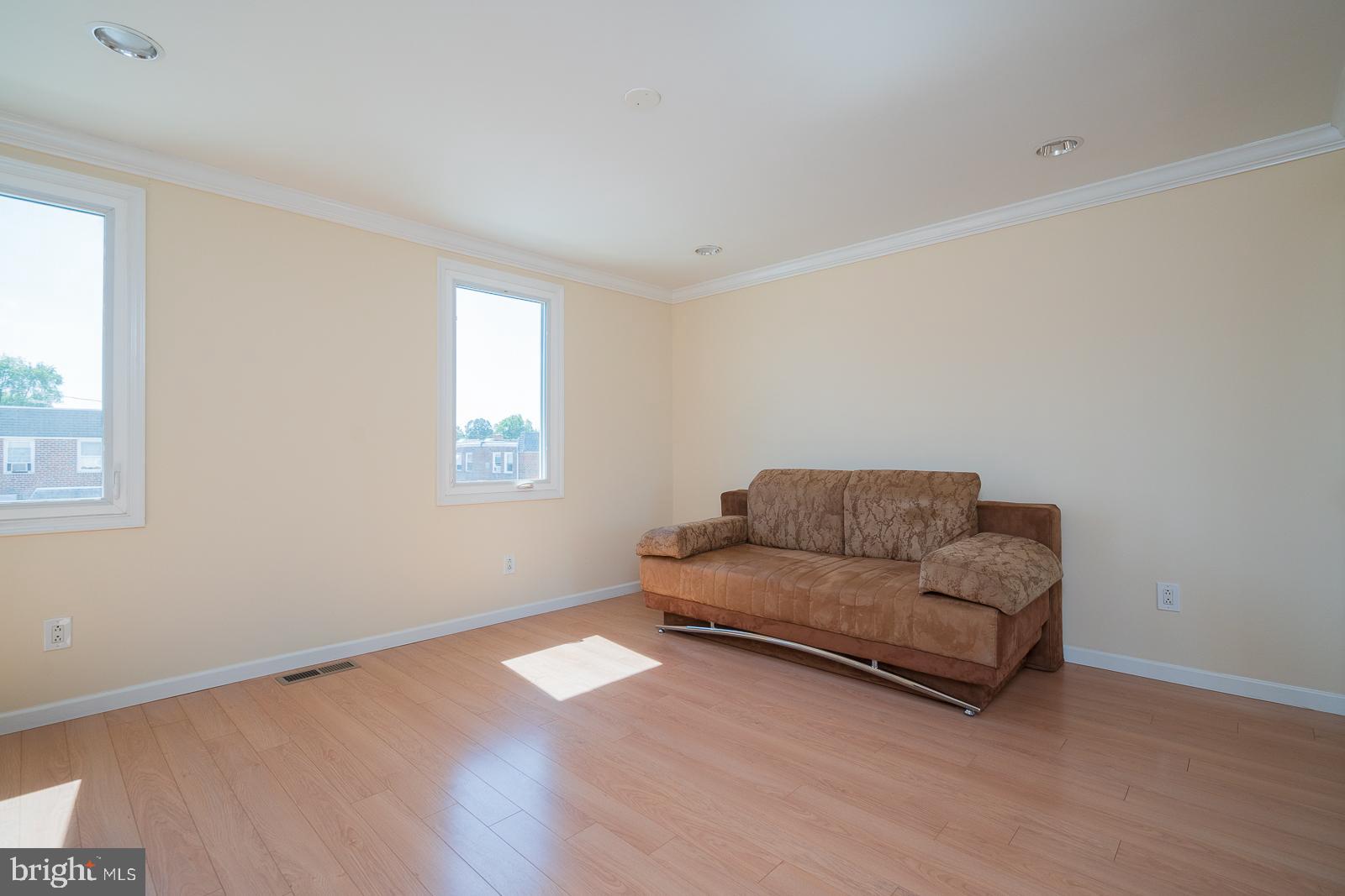 11702 Millbrook Road Philadelphia, PA 19154 - Photo 11 of 22 Master Bedroom