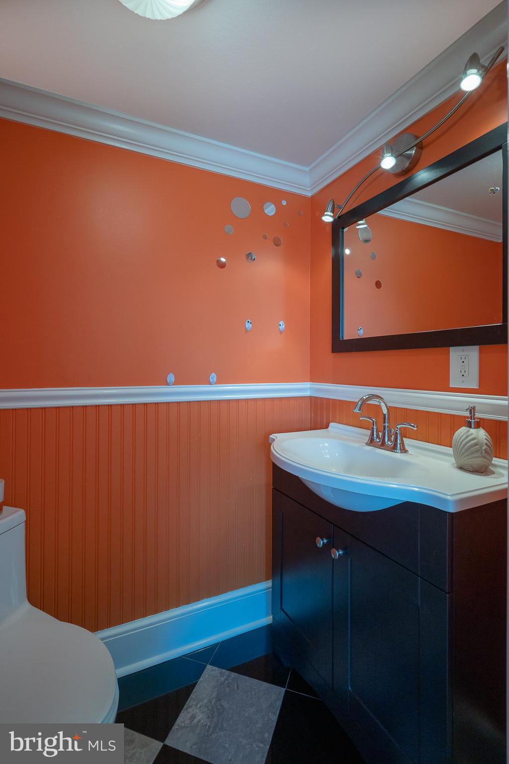 11702 Millbrook Road Philadelphia, PA 19154 - Photo 6 of 22 Powder Room