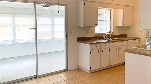 $1,449 | 42 Roosevelt Boulevard, Unit 1, Beverly Hills, FL 34465