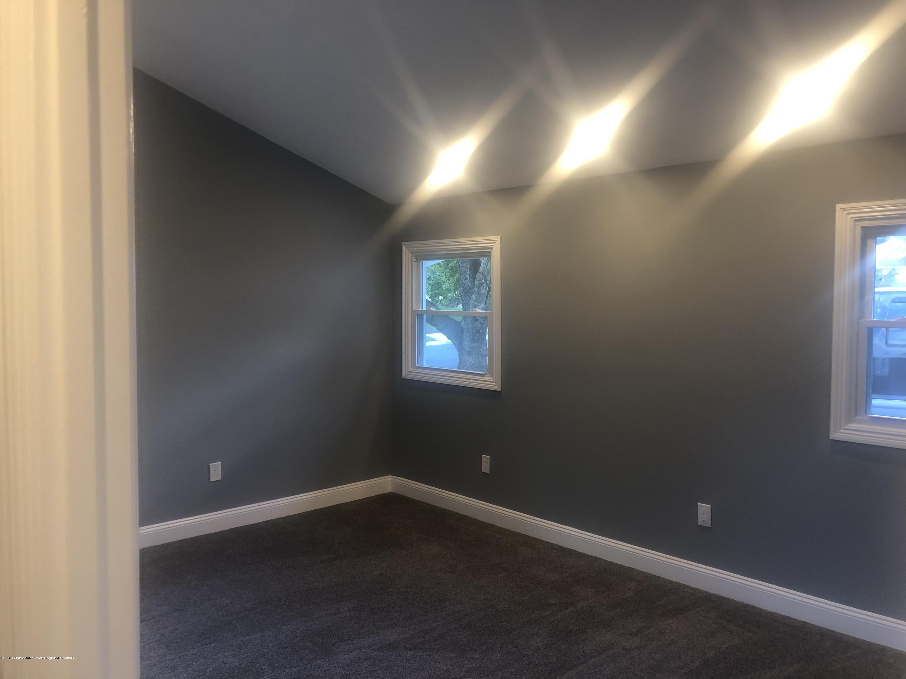 127 Idolstone Lane Matawan, NJ 07747 - Photo 20 of 36 IMG_7358