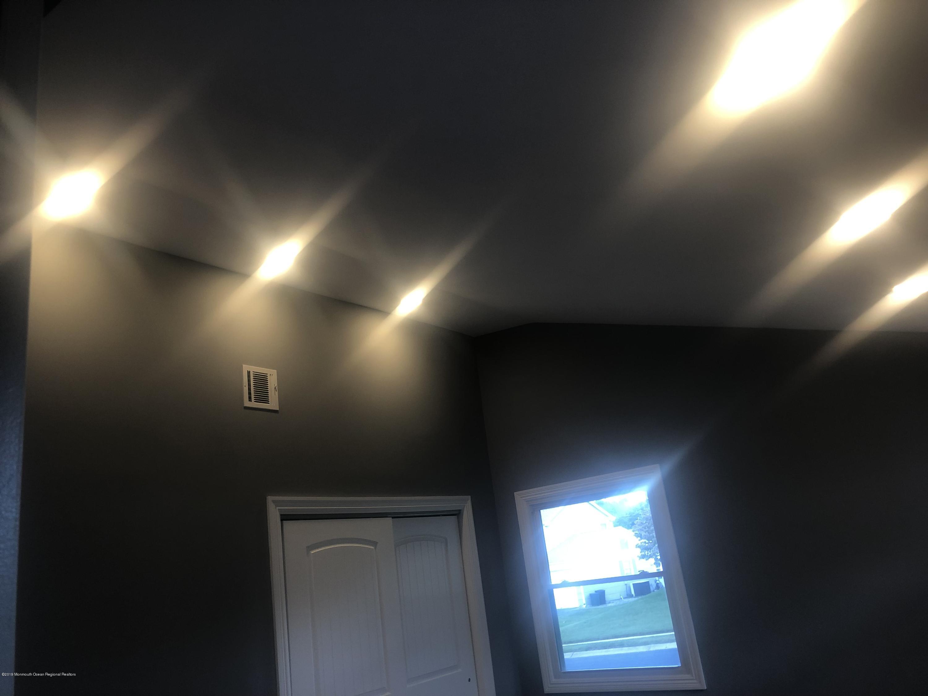 127 Idolstone Lane Matawan, NJ 07747 - Photo 21 of 36 IMG_7357