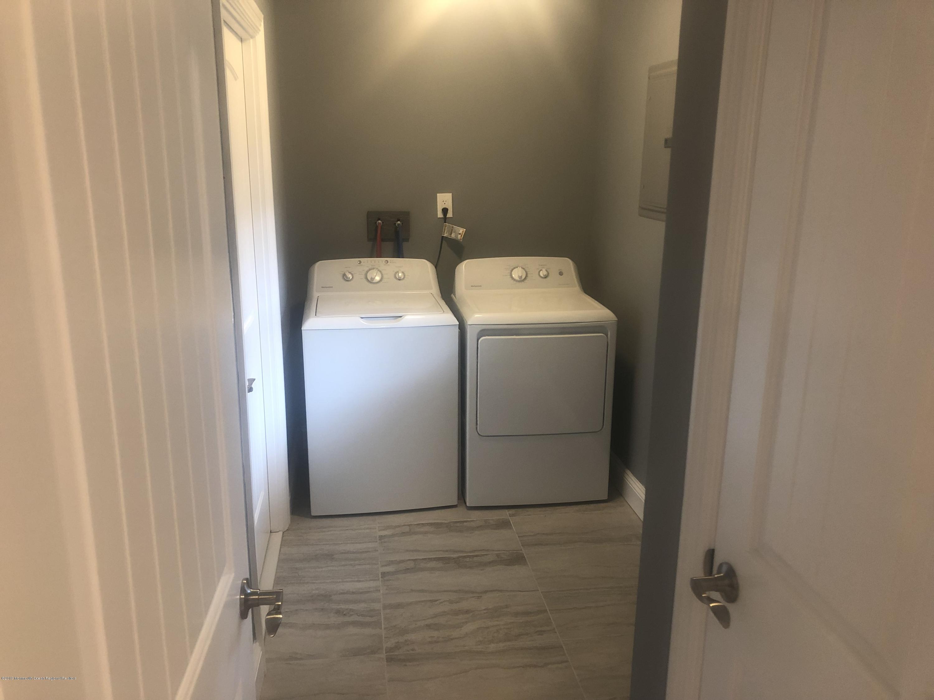 127 Idolstone Lane Matawan, NJ 07747 - Photo 32 of 36 IMG_7360