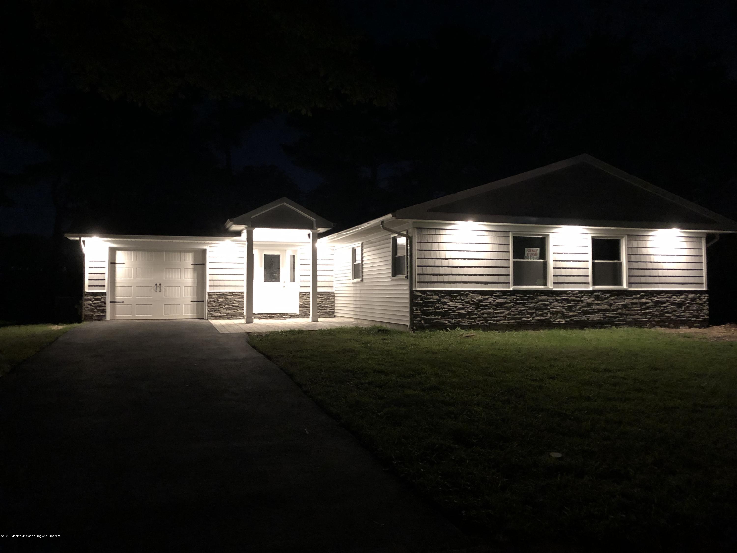 127 Idolstone Lane Matawan, NJ 07747 - Photo 6 of 36 IMG_7284