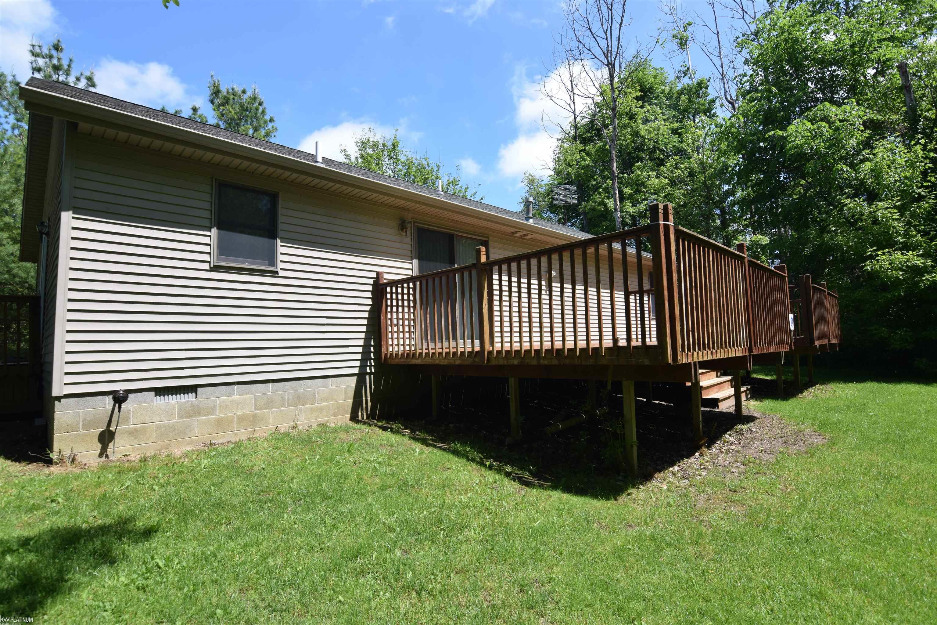 9581 Sparling Road Goodells, MI 48027 - Photo 18 of 27 50143135-051f30ef-7825-436f-9532-189e3d5b8271.JPG