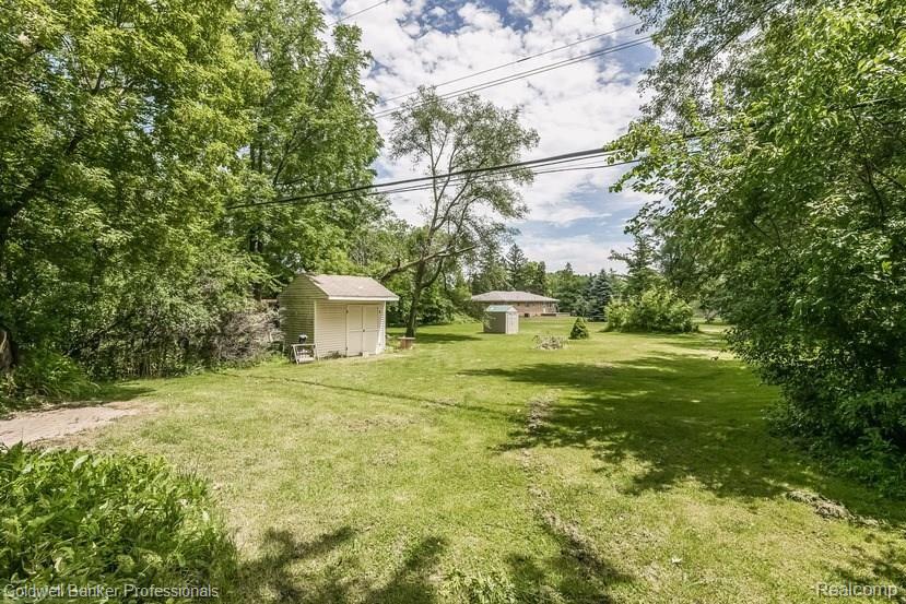 3835 South Livernois Road Rochester Hills, MI 48307 - Photo 3 of 19