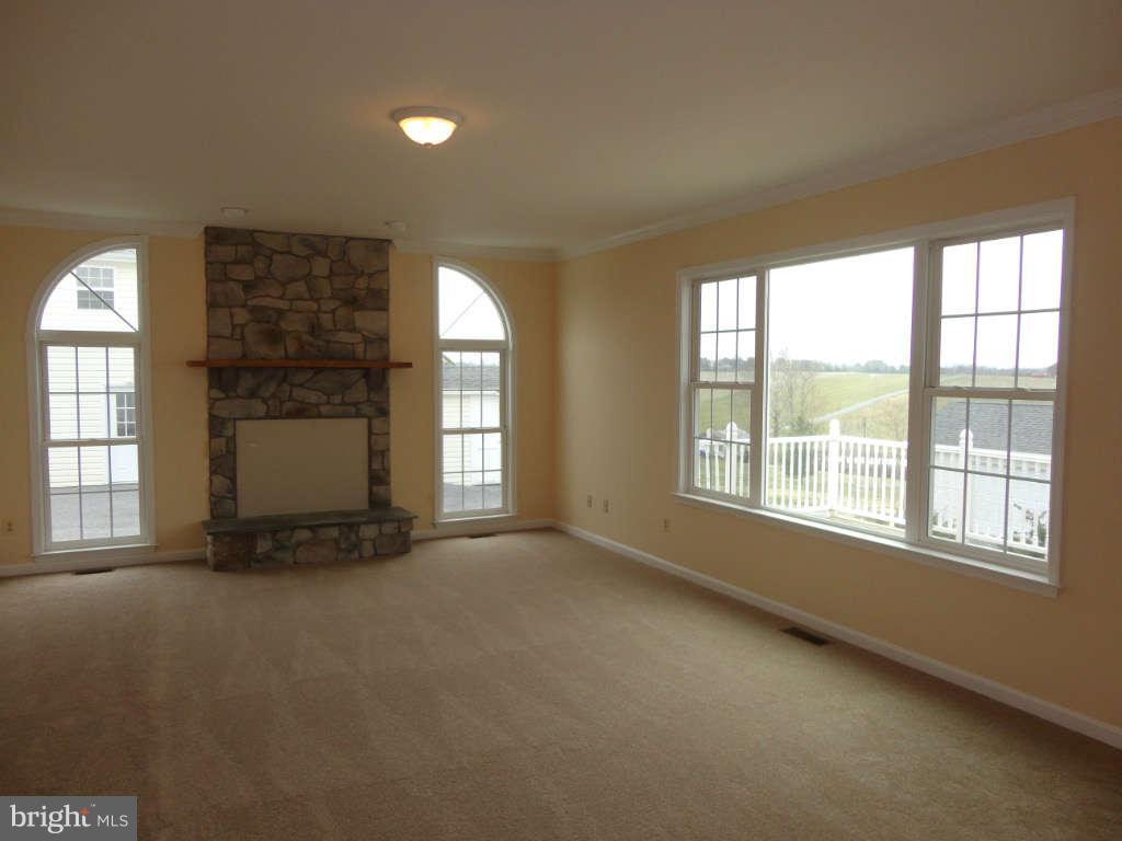 4334 Gene Hemp Road Jefferson, MD 21755 - Photo 13 of 30 Family Room