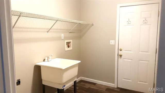 $694,000 | 23920 Pike 268, Eolia, MO 63344