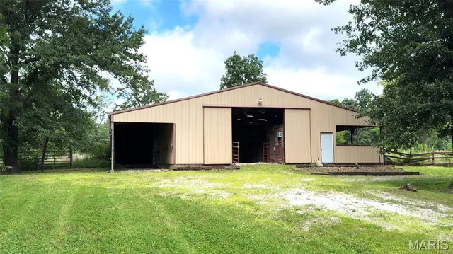 $694,000 | 23920 Pike 268, Eolia, MO 63344