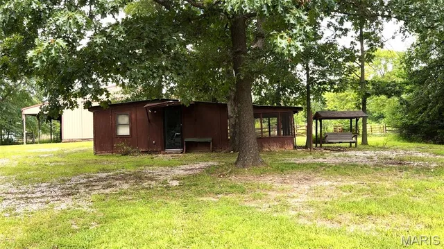 $694,000 | 23920 Pike 268, Eolia, MO 63344