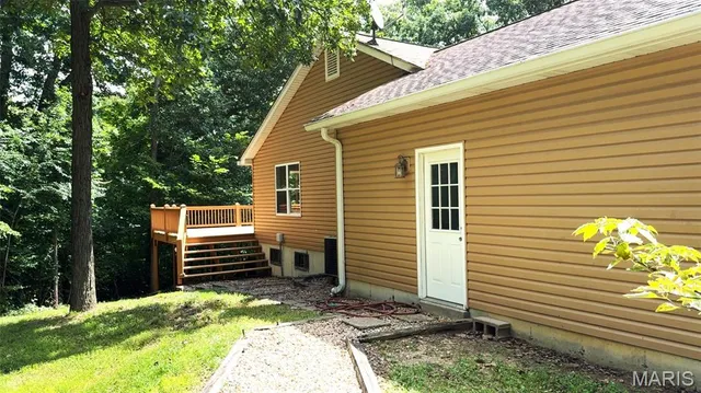 $694,000 | 23920 Pike 268, Eolia, MO 63344