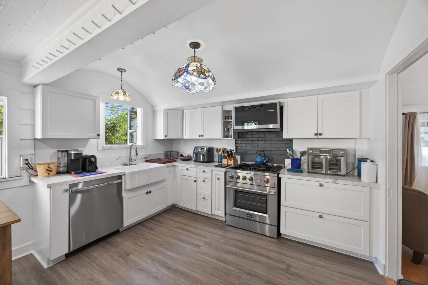 228 High Street Oak View, CA 93022 - Photo 7 of 32