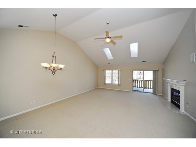 1964 North Silver Lake Road Arlington Heights, IL 60004 - Photo 3 of 10