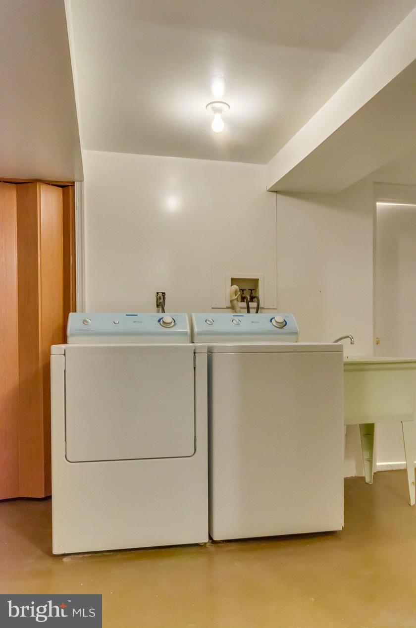 11900 Rocking Horse Road Rockville, MD 20852 - Photo 22 of 29 Basement - washer/dryer