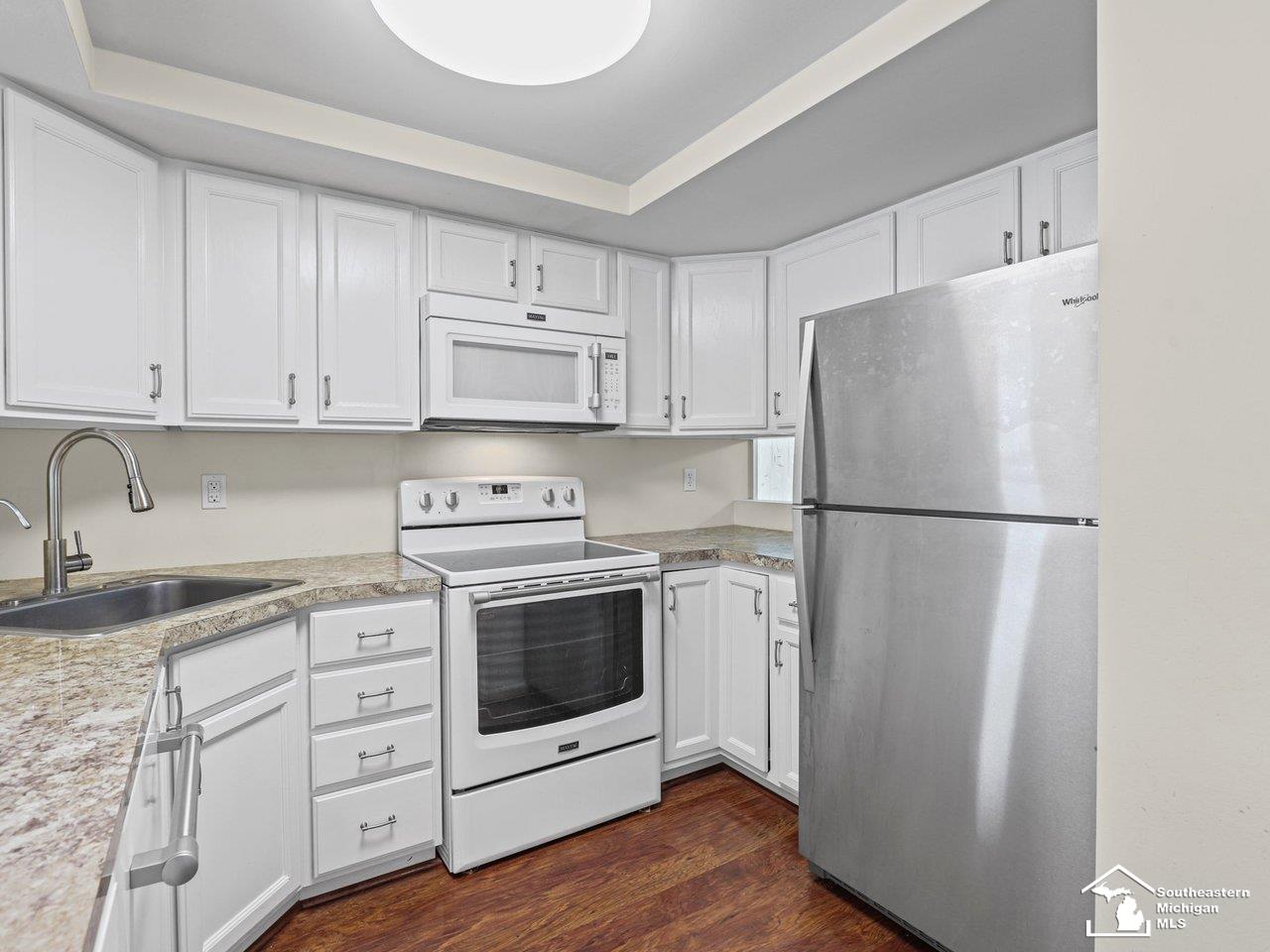 729 Clark Street Tecumseh, MI 49286 - Photo 15 of 54 50210391-a68f213f-ab01-4cff-951b-7de13cfb051e.JPG