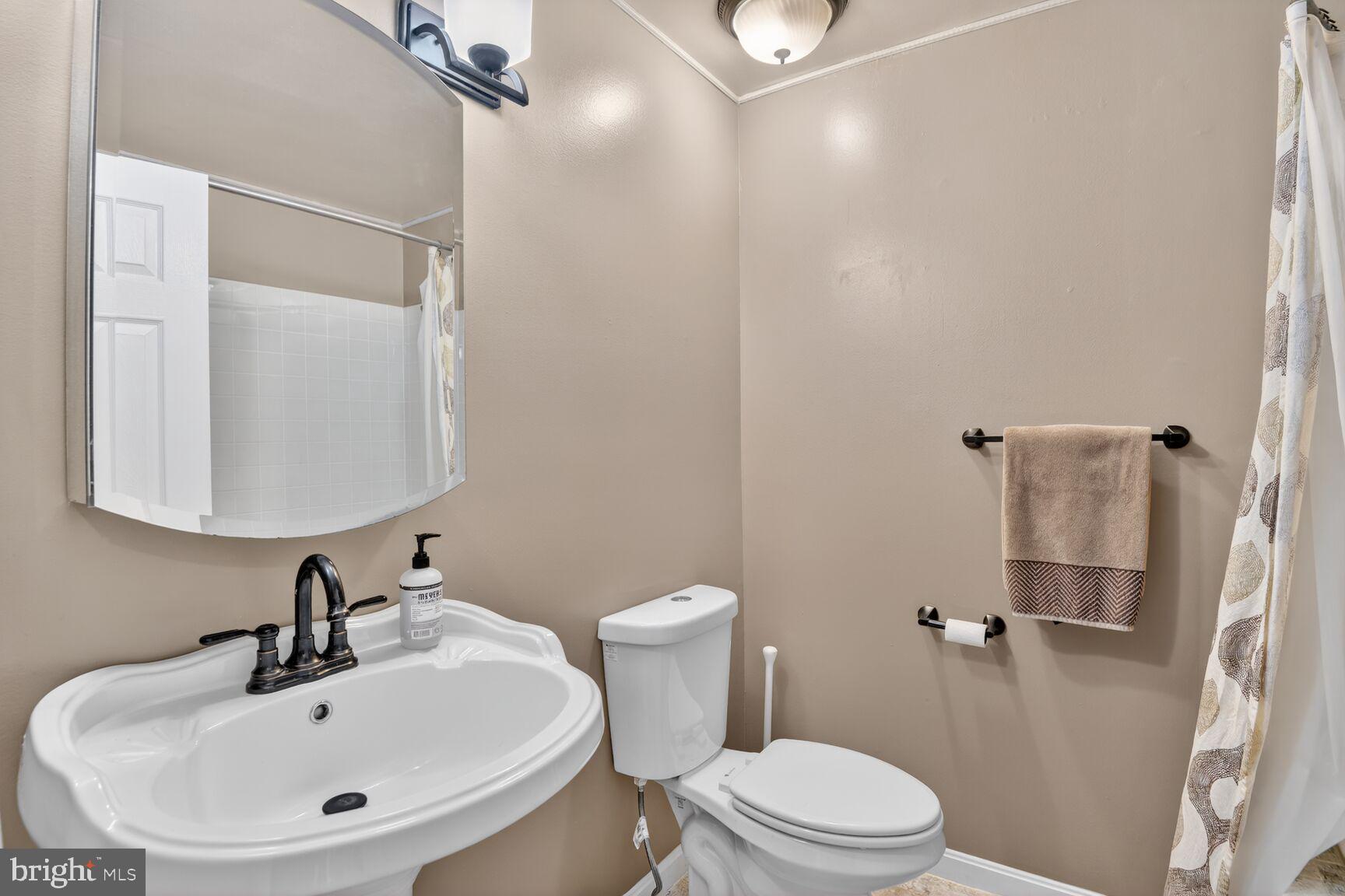 7901 Delmont Station Road Severn, MD 21144 - Photo 10 of 30