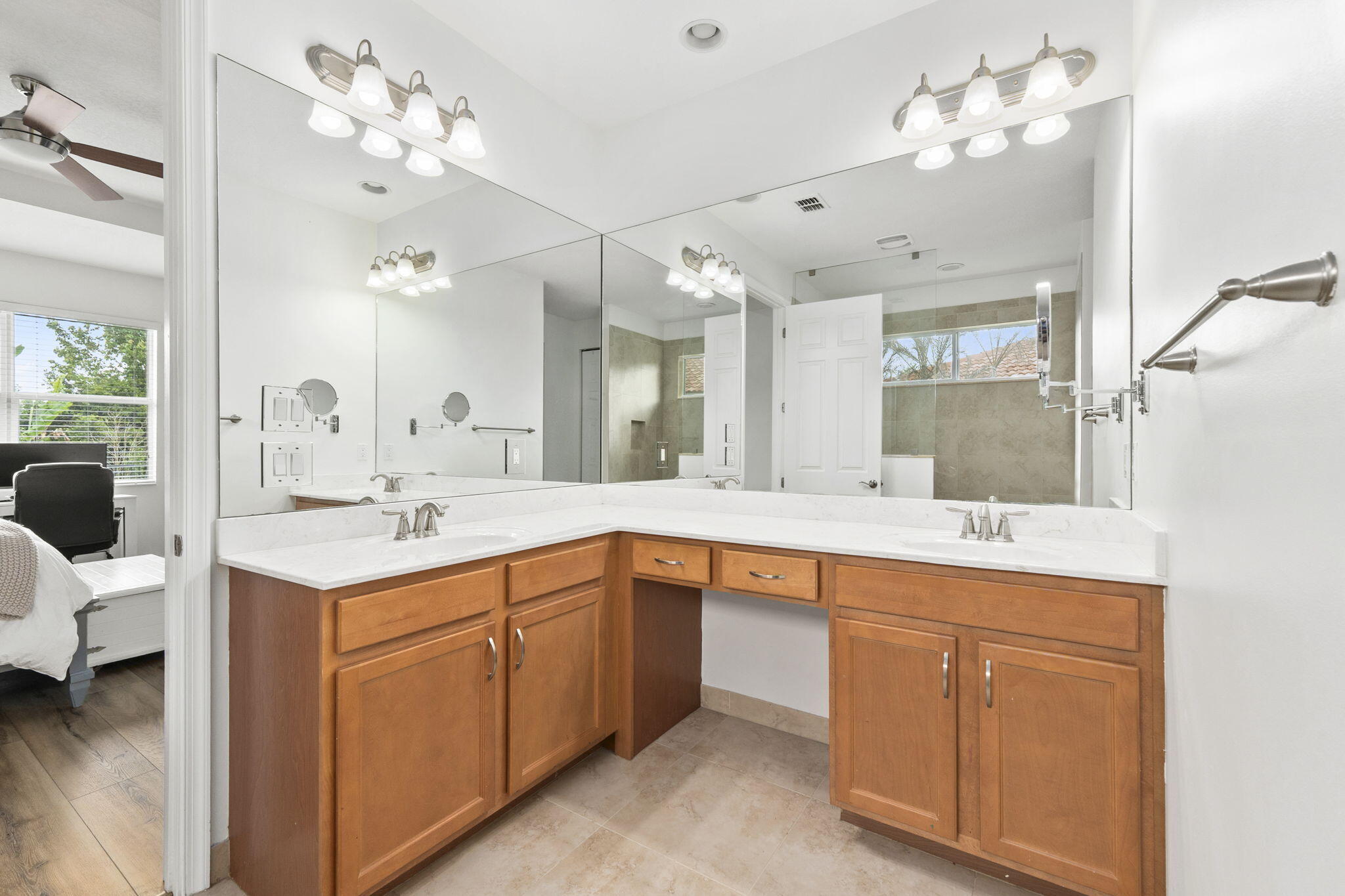 11379 Southwest Reston Court Port St. Lucie, FL 34987 - Photo 16 of 38 19-web-or-mls-DSC02743