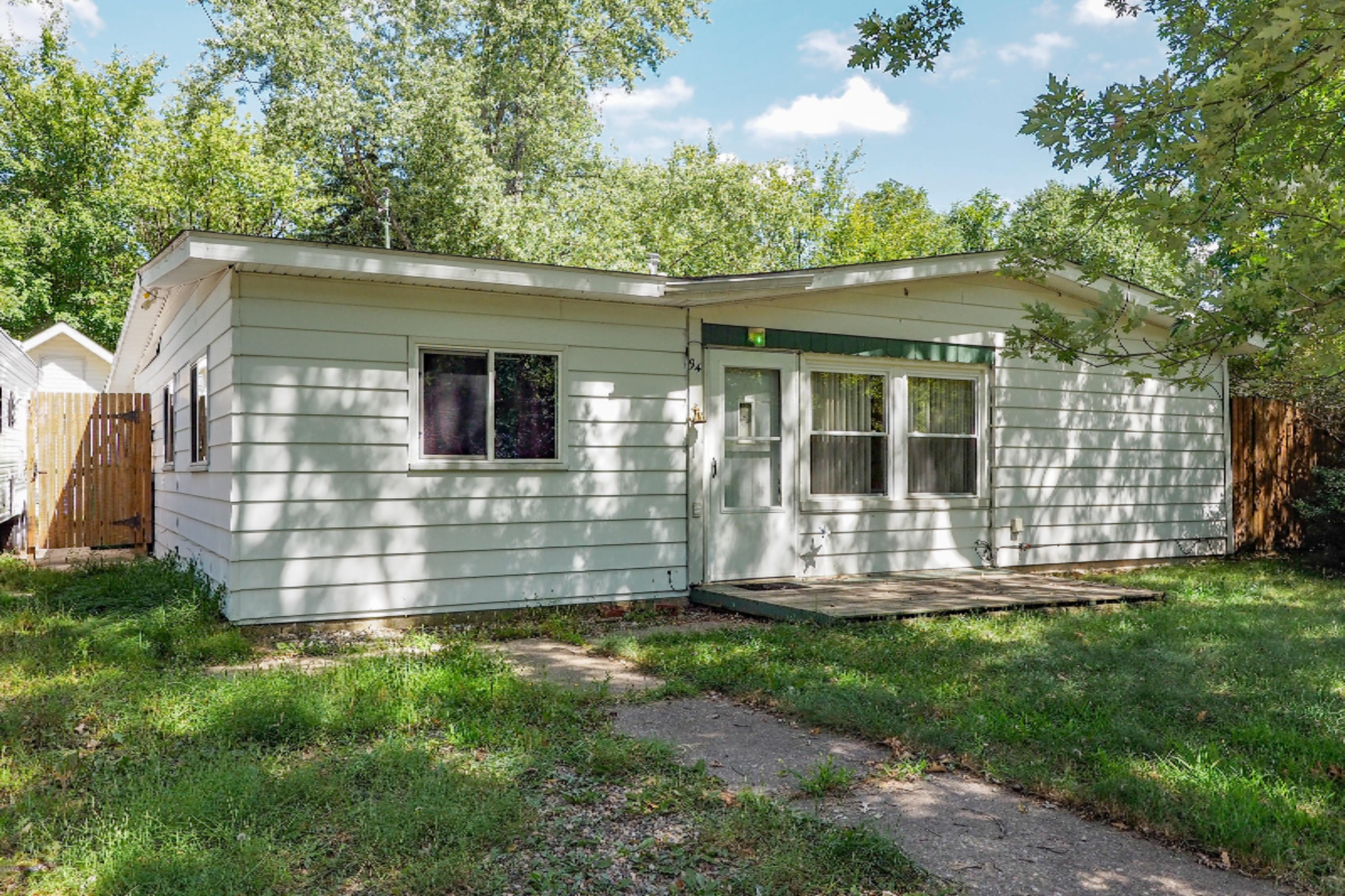 94 Nettles Street Springfield, MI 49037 - Photo 1 of 19 94 Nettles Street-100