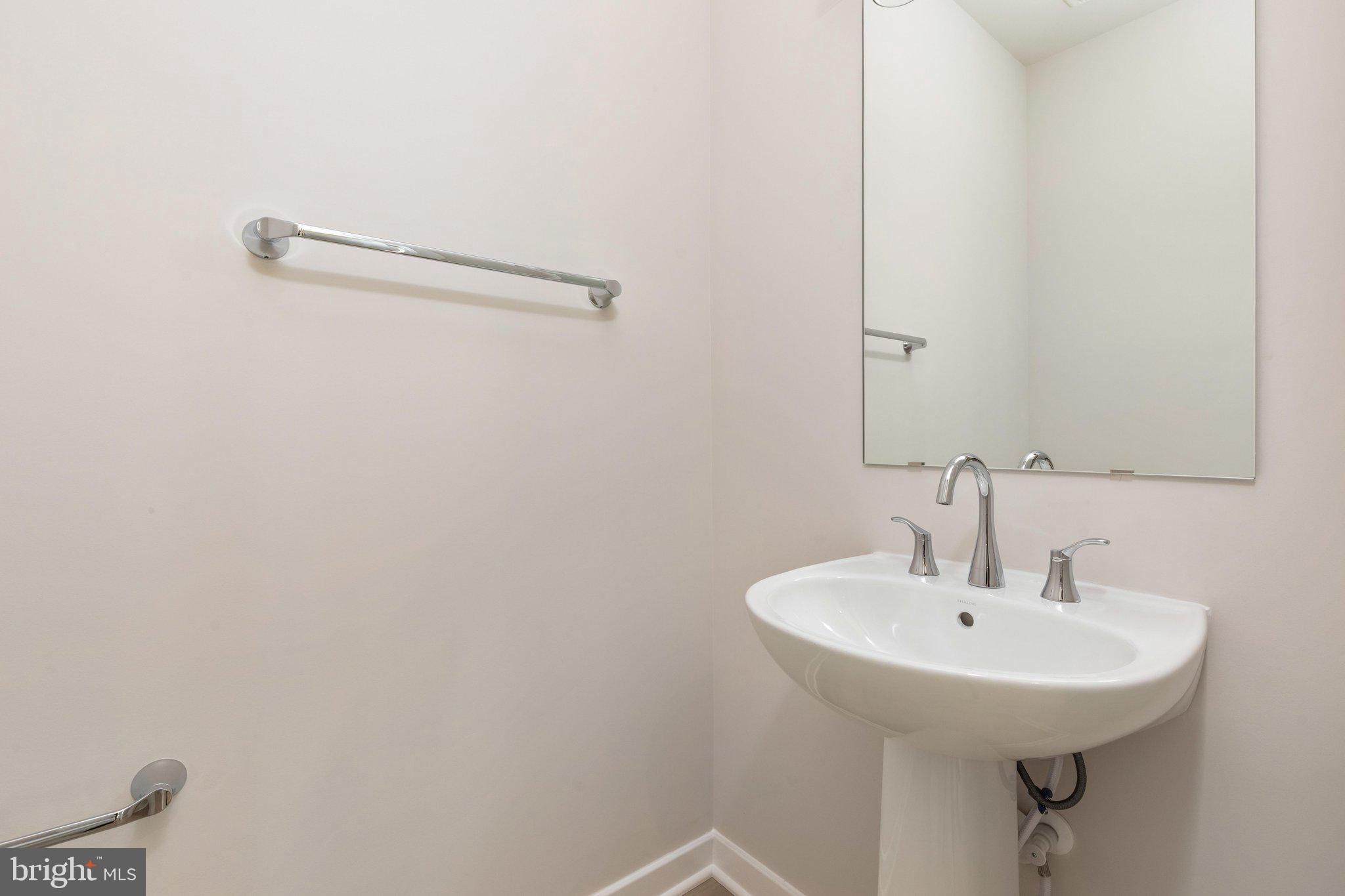 13658 Cobble Loop Woodbridge, VA 22193 - Photo 13 of 40