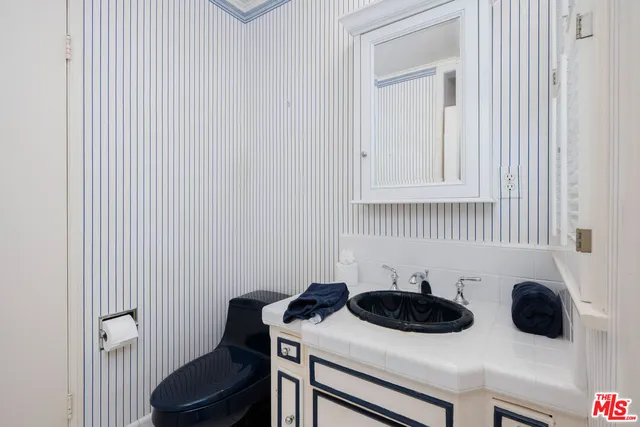 $1,799,000 | 3520 Longridge Avenue, Sherman Oaks, CA 91423