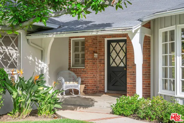 $1,799,000 | 3520 Longridge Avenue, Sherman Oaks, CA 91423