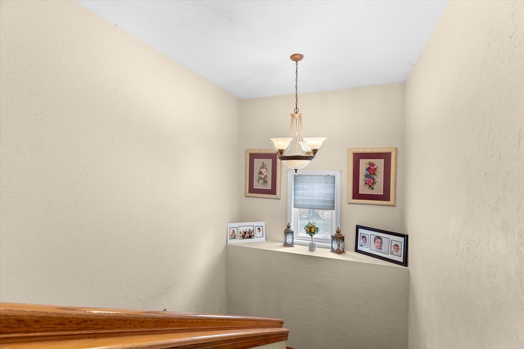 9 Newington Road Peabody, MA 01960 - Photo 14 of 41 Gallery Image 14