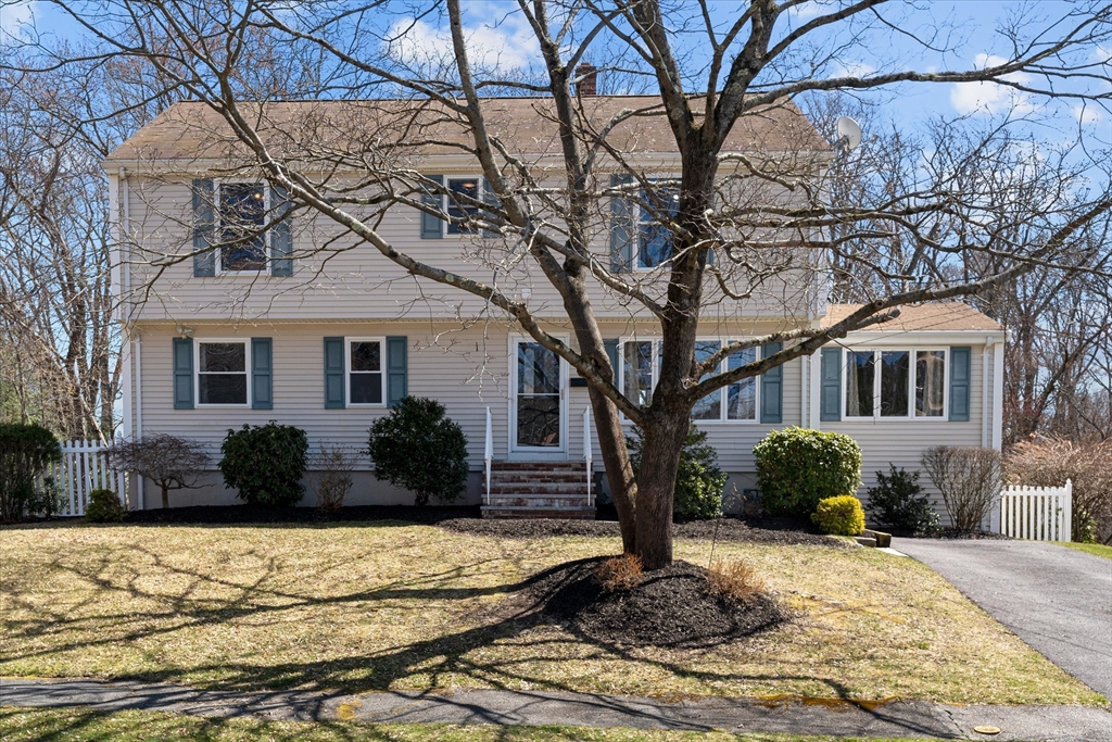 9 Newington Road Peabody, MA 01960 - Photo 2 of 41 Gallery Image 2