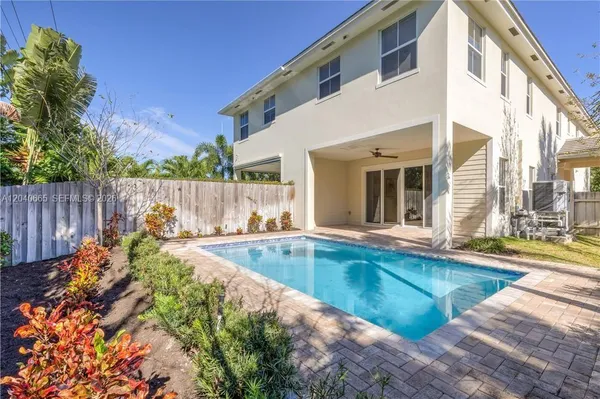 $6,750 | 1031 Northeast 13th Avenue, Unit 1031, Fort Lauderdale, FL 33304