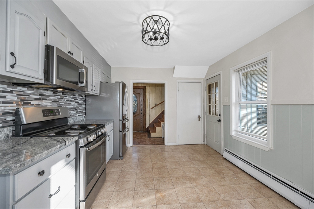 44 Phebe Avenue Lowell, MA 01854 - Photo 13 of 38