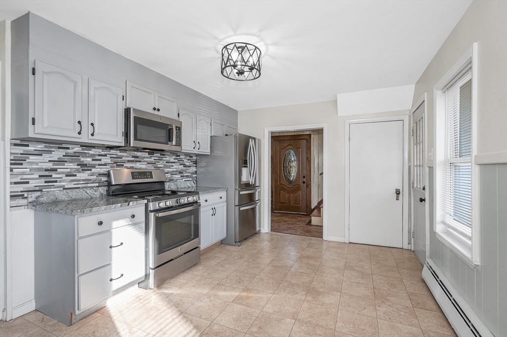 44 Phebe Avenue Lowell, MA 01854 - Photo 14 of 38