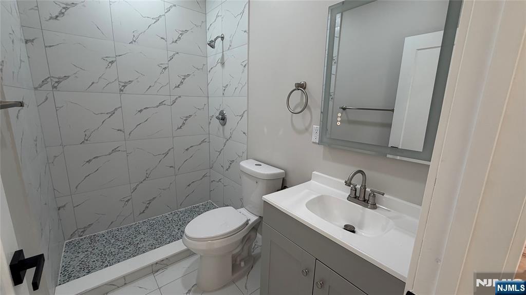 51 John Ryle Avenue, Unit B Haledon, NJ 07508 - Photo 10 of 18 Gallery Image 10