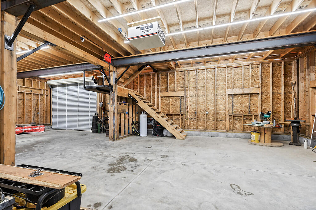 825 West River Road Augusta, ME 04330 - Photo 51 of 64 86_BP5A4939_DxO_mls