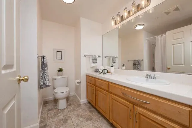 $875,000 | 733 Swallowtail Court, Brisbane, CA 94005